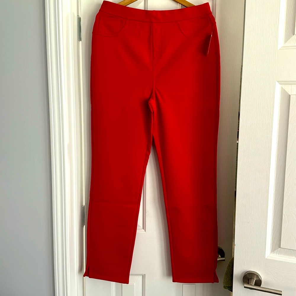 NWT Tomato red Isaac Mizrahi capri pants